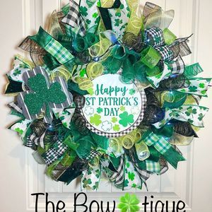 Handmade Happy St. Patrick’s Day Ribbon Prelit Wreath 22 ins LED W7